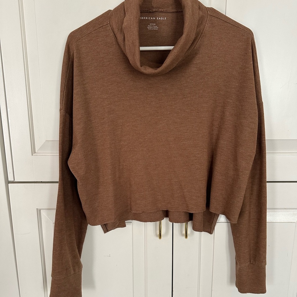 American Eagle Outfitters Tan Turtleneck Sweater